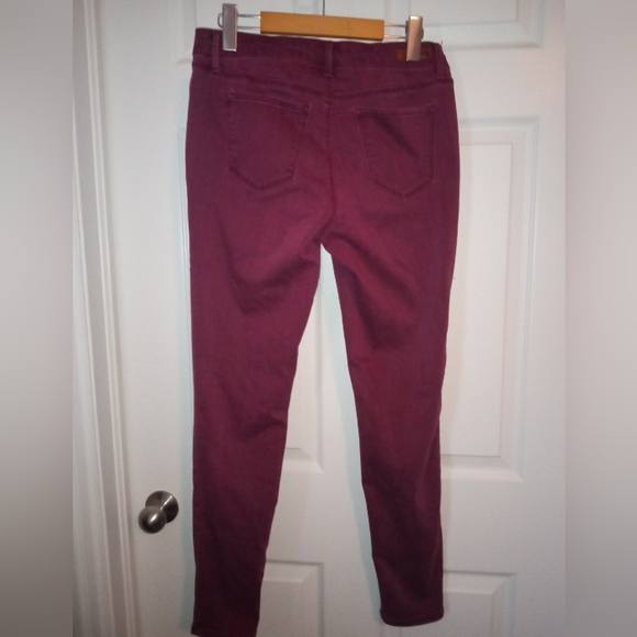 L.e.i. Burgundy Jeans - Picture 1 of 5